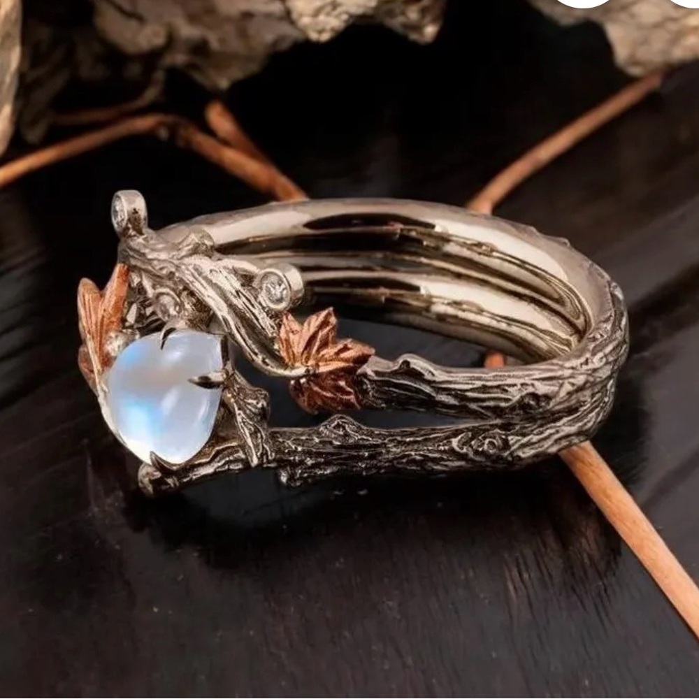 Antiqued Gold Plated Nature Inspired Moonstone Leaf Ring. New. - Picture 3 of 14